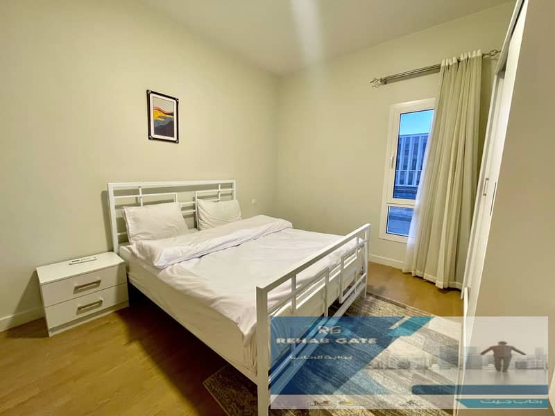 7 9cca1ef9-5517-4c5f-a392-c282bc4b0c11. jpg