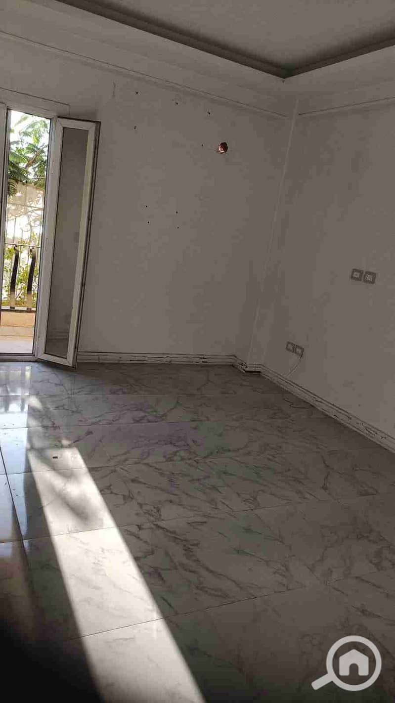 1000268169. jpg 1000268169. jpg