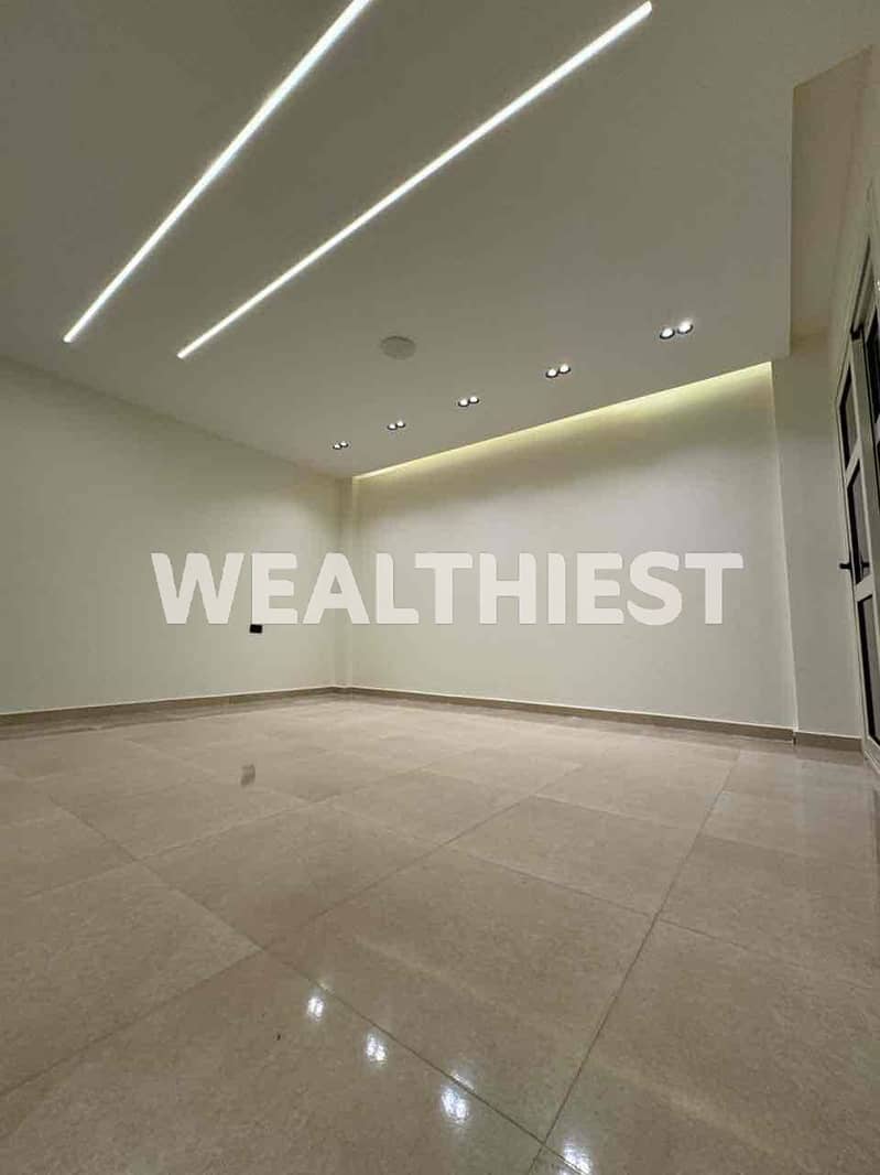 7 ddfc7683-c994-436f-a4ef-c27d1000ae38. jpg