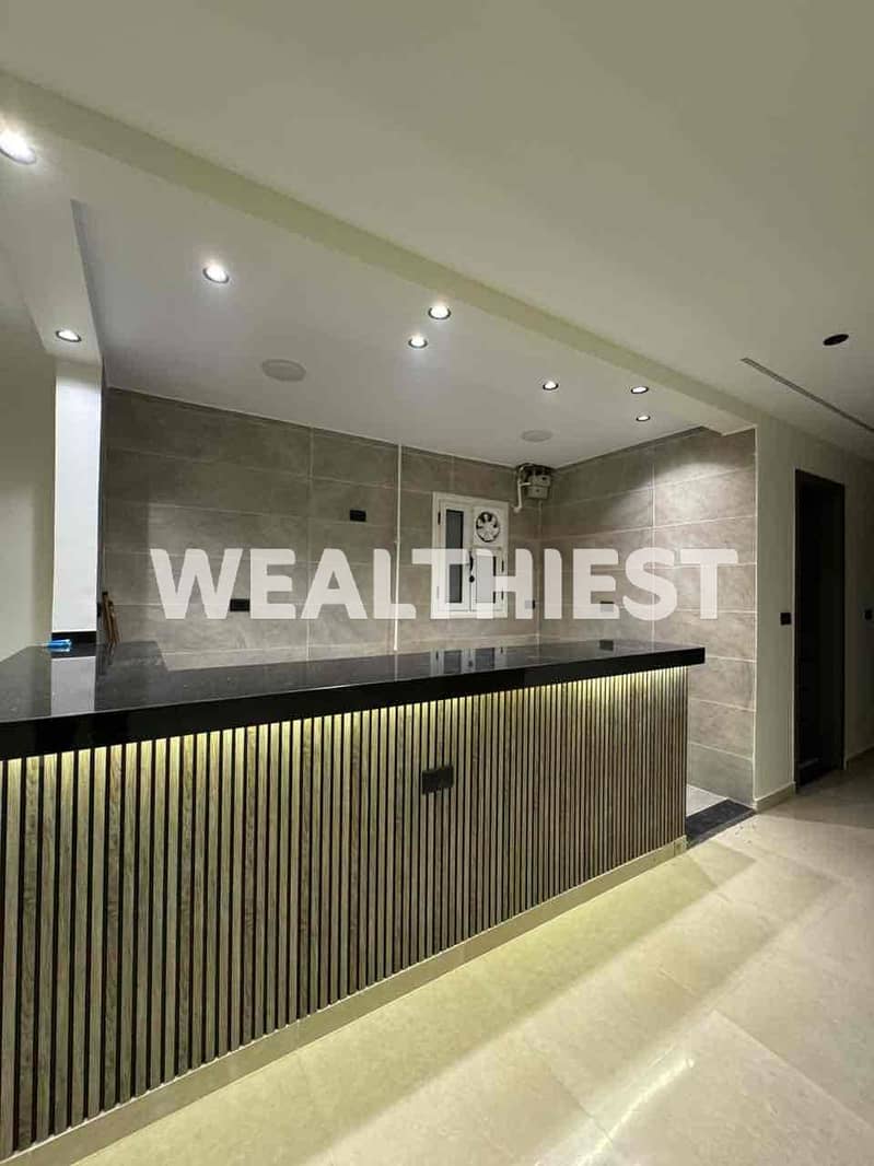 17 5875a46d-bf77-40d7-85dc-b2084487a4f0. jpg