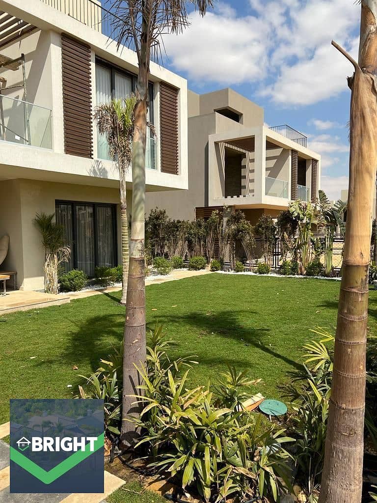 2 12b4cd7b-01f2-4372-9db4-9923a1bd825a. jpg