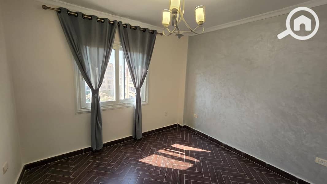 3 d4592f5e-87e2-4a38-8f6a-06d0a384ba48. jpg