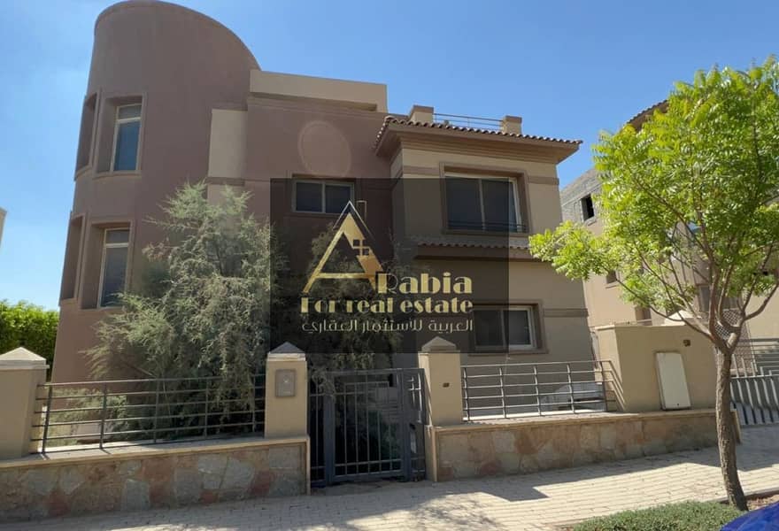 10 c3044880-12d5-48b1-9d9b-ba365be2db1a. jpg