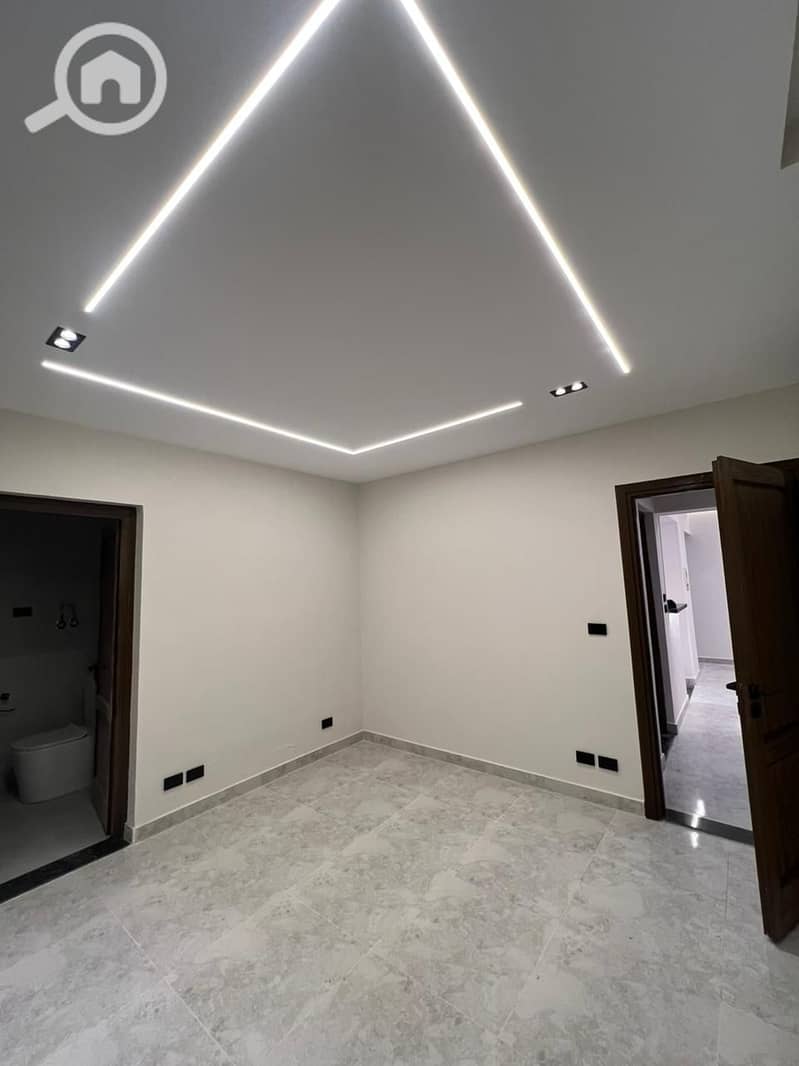 2 41327992-ef86-42af-93d3-1f2792ea768a. jpg