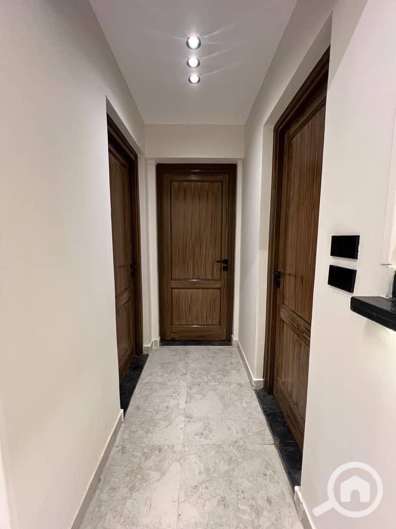 4 a8eca87a-ed30-403e-96b6-0a72ca801cda. jpg