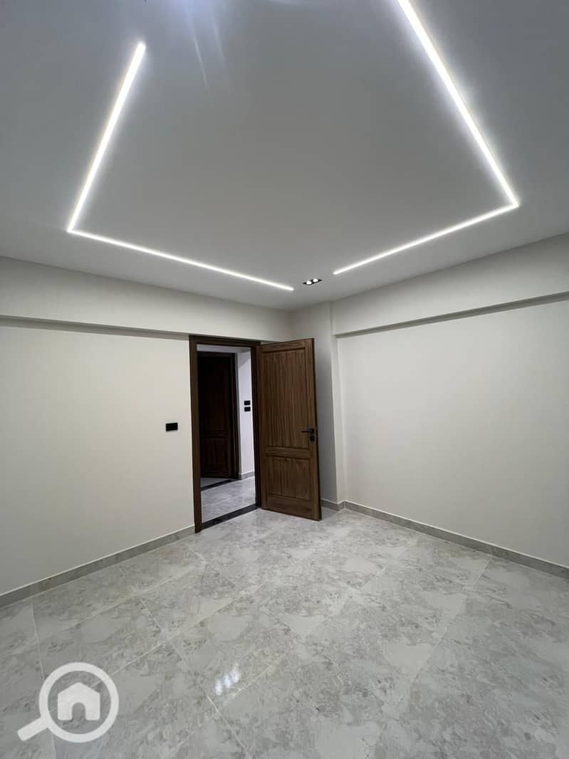 8 dbf4e119-5097-452f-ba76-947552e339f9. jpg