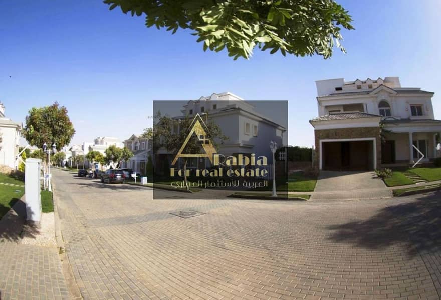 2 b64ab28b-8e9c-4031-92d2-ecfa1b6ea3cf. jpeg