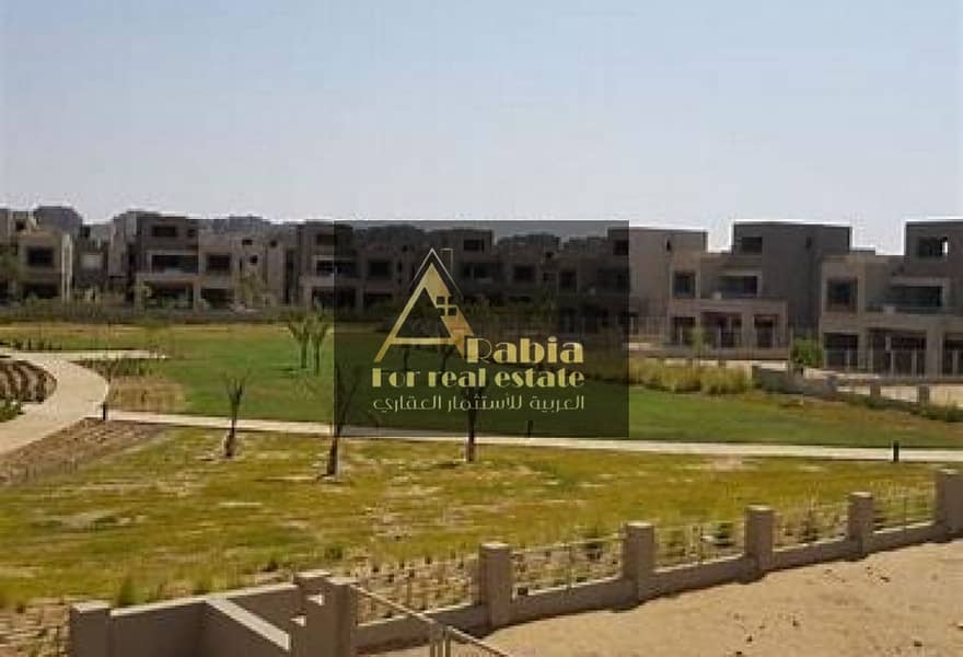 4 4cfad7ad-afb4-4081-bb76-7ab0391403fa. jpg