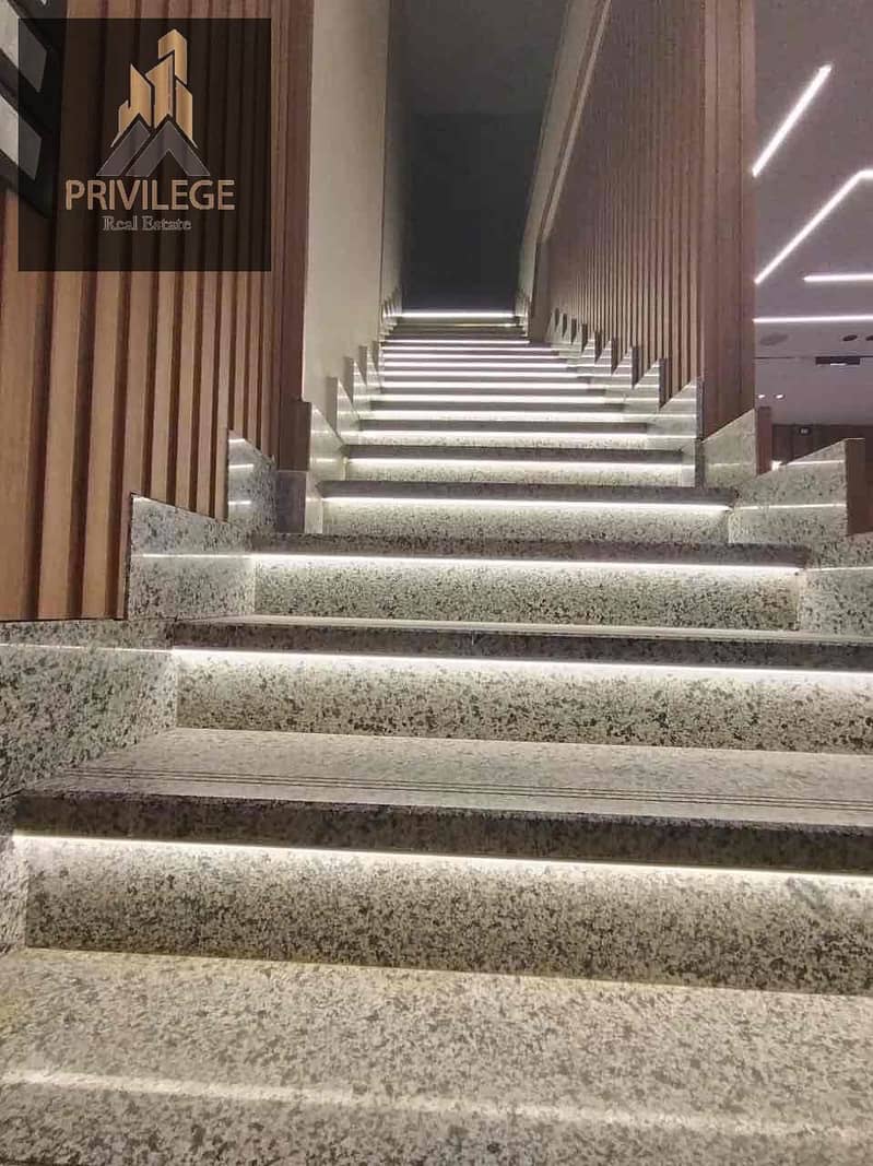 4 3d35f806-b68b-4ef0-a1a2-e914e1ba45f3. jpg