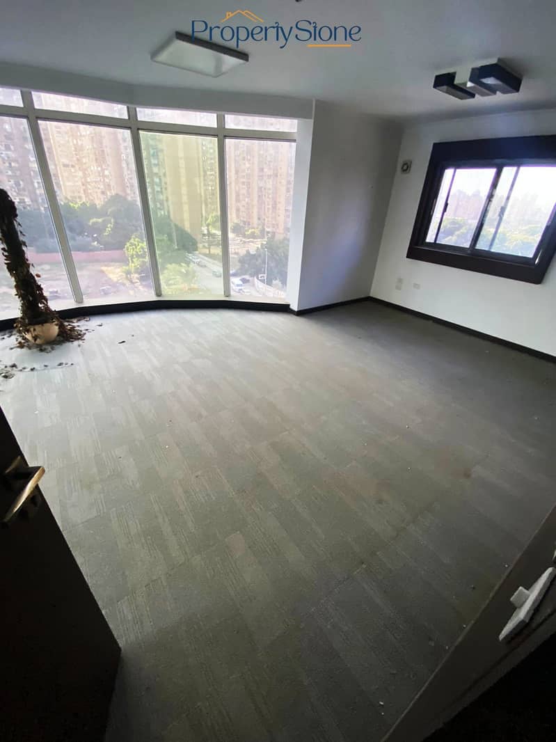 8 WhatsApp Image 2025-10-23 at 5.27. 49 PM (2). jpeg