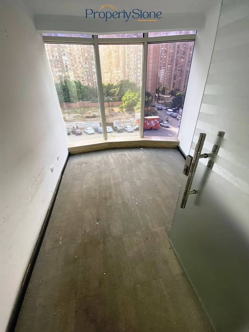 10 WhatsApp Image 2025-10-23 at 5.27. 50 PM (1). jpeg