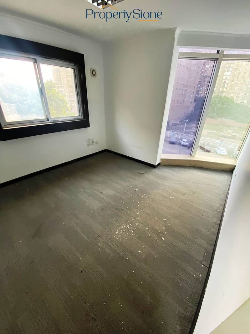 17 WhatsApp Image 2025-10-23 at 5.27. 47 PM (2). jpeg