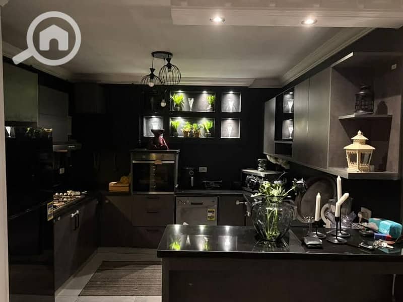 9 334b9bf6-0945-4f9e-bd46-4c2d23b68216. jpg