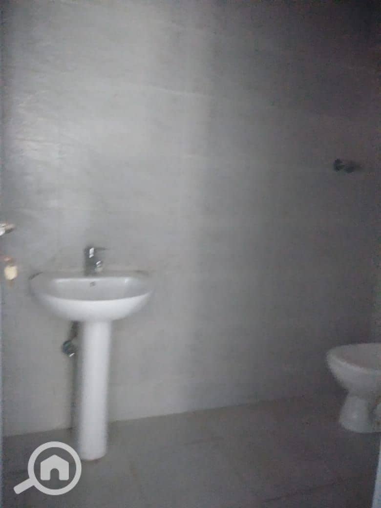 12 WhatsApp Image 2025-10-20 at 4.49. 16 PM (1). jpeg