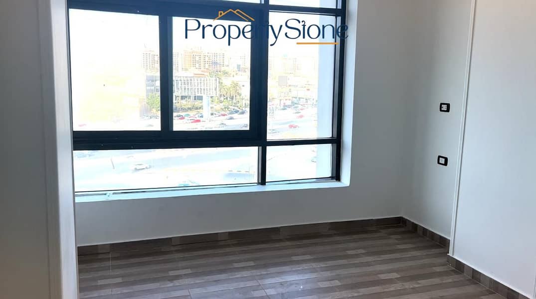 5 WhatsApp Image 2025-10-23 at 5.39. 29 PM (1). jpeg