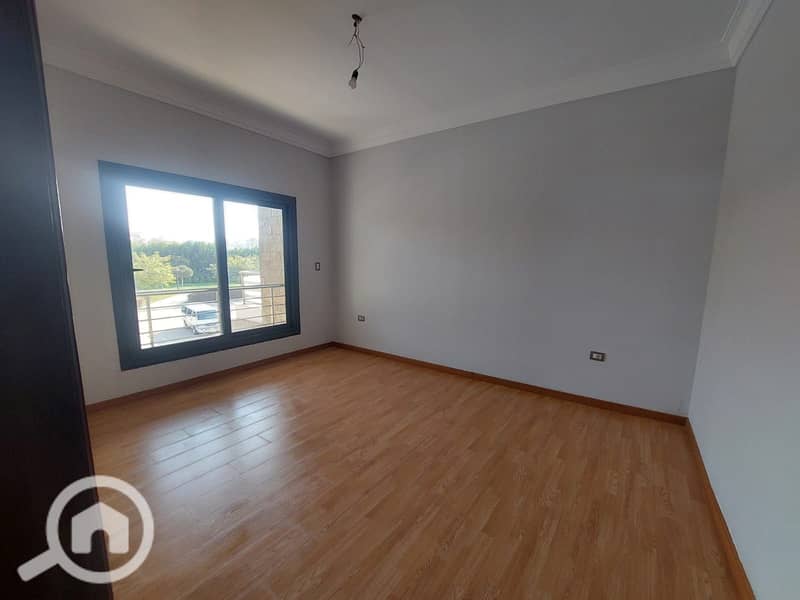 6 WhatsApp Image 2025-10-07 at 3.29. 20 PM. jpeg