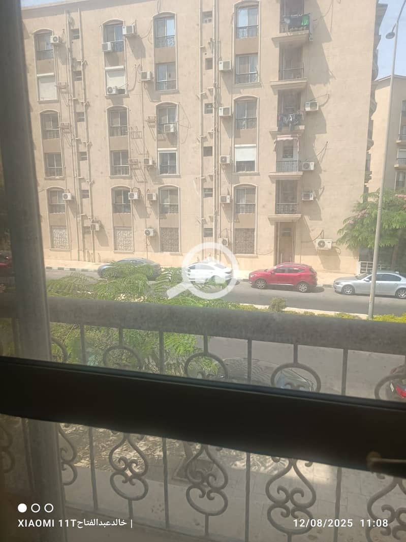 2 082242ae-542e-447a-b564-69048dc82a5d. jpg