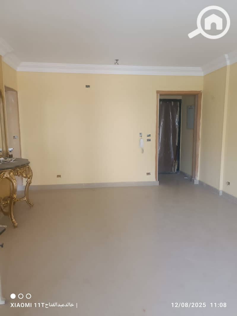 3 c452289e-425c-45ca-9a81-b49201bb6322. jpg