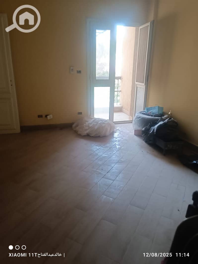 9 5192126e-4826-4264-bd66-0fa69710441e. jpg