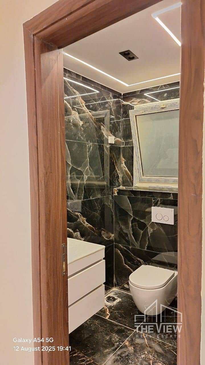 8 WhatsApp Image 2025-08-18 at 21.43. 59_fe3e3496. jpg