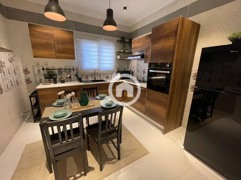 6 393626944_288980663956503_5694863013960257370_n. jpg