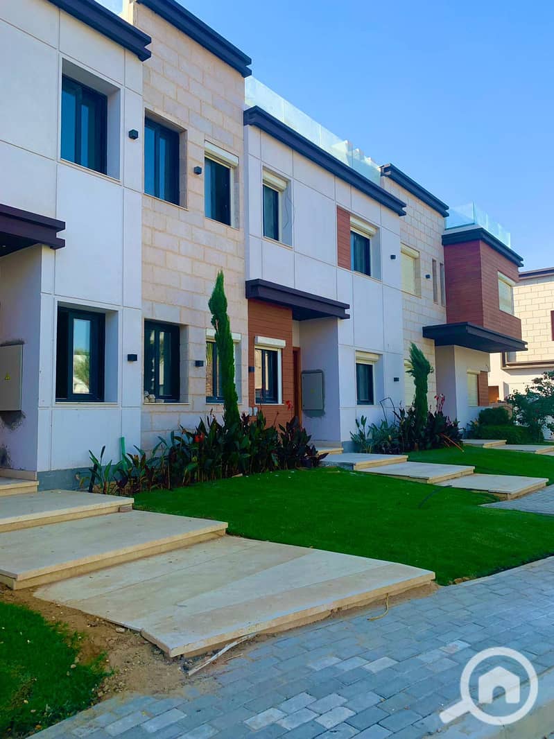 8 80eb4691-2c1c-4e1e-b2c6-8fed0a2ff861. jpg