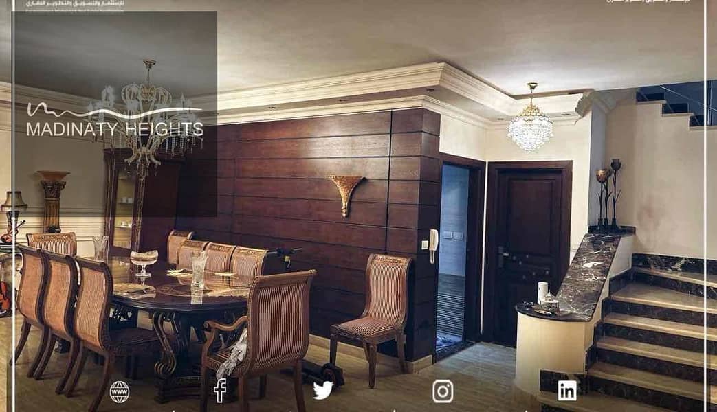 21 18057929-65b3-477a-bc27-c9f8d0be4398. jpg