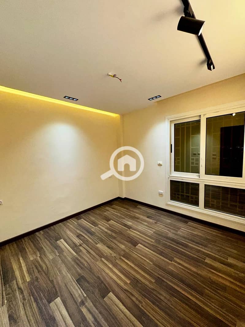 4 WhatsApp Image 2025-10-26 at 10.21. 38 PM (4). jpeg