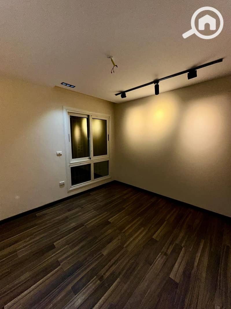 5 WhatsApp Image 2025-10-26 at 10.21. 38 PM (3). jpeg