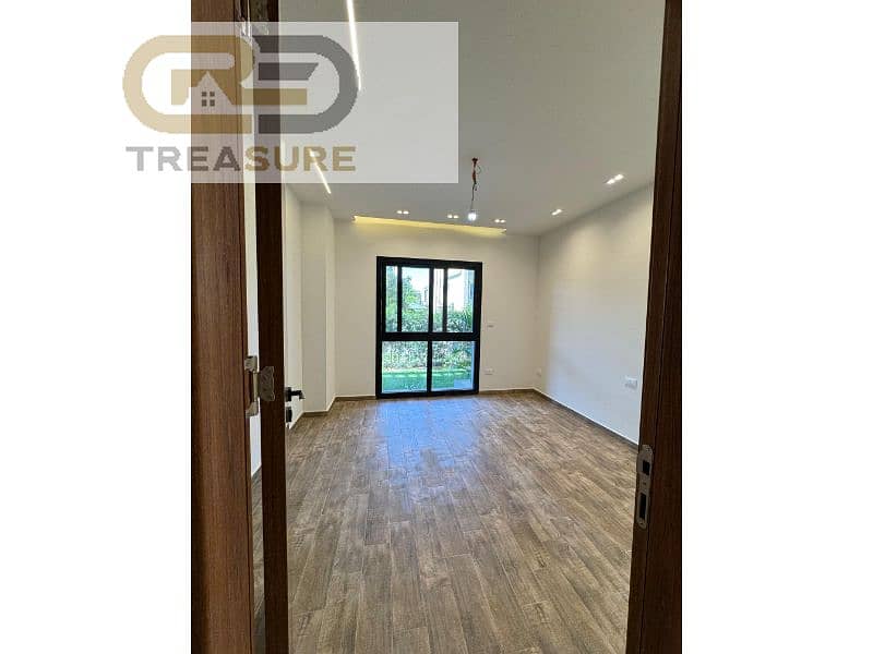 2 WhatsApp Image 2025-10-26 at 11.16. 35 PM (2). jpg