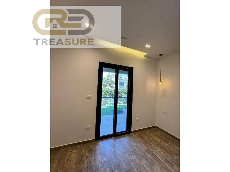 4 WhatsApp Image 2025-10-26 at 11.16. 35 PM (4). jpg