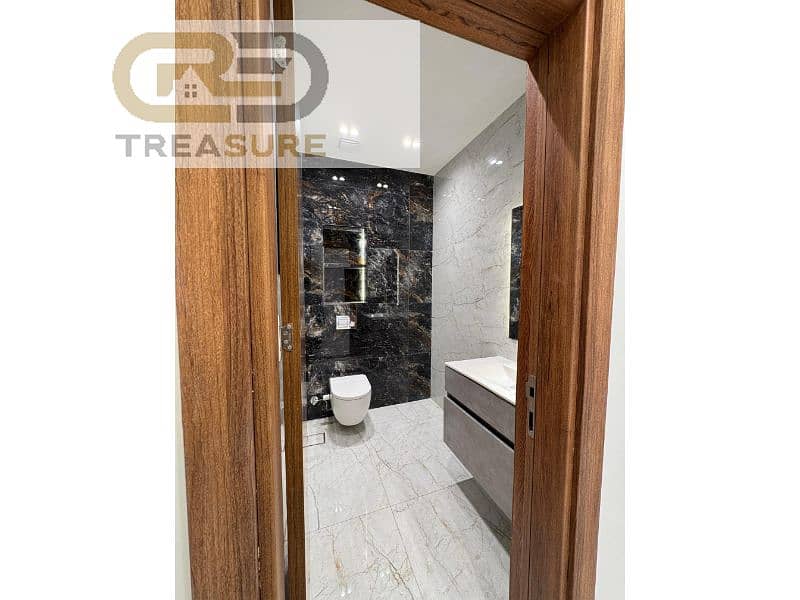 7 WhatsApp Image 2025-10-26 at 11.16. 35 PM (1). jpg