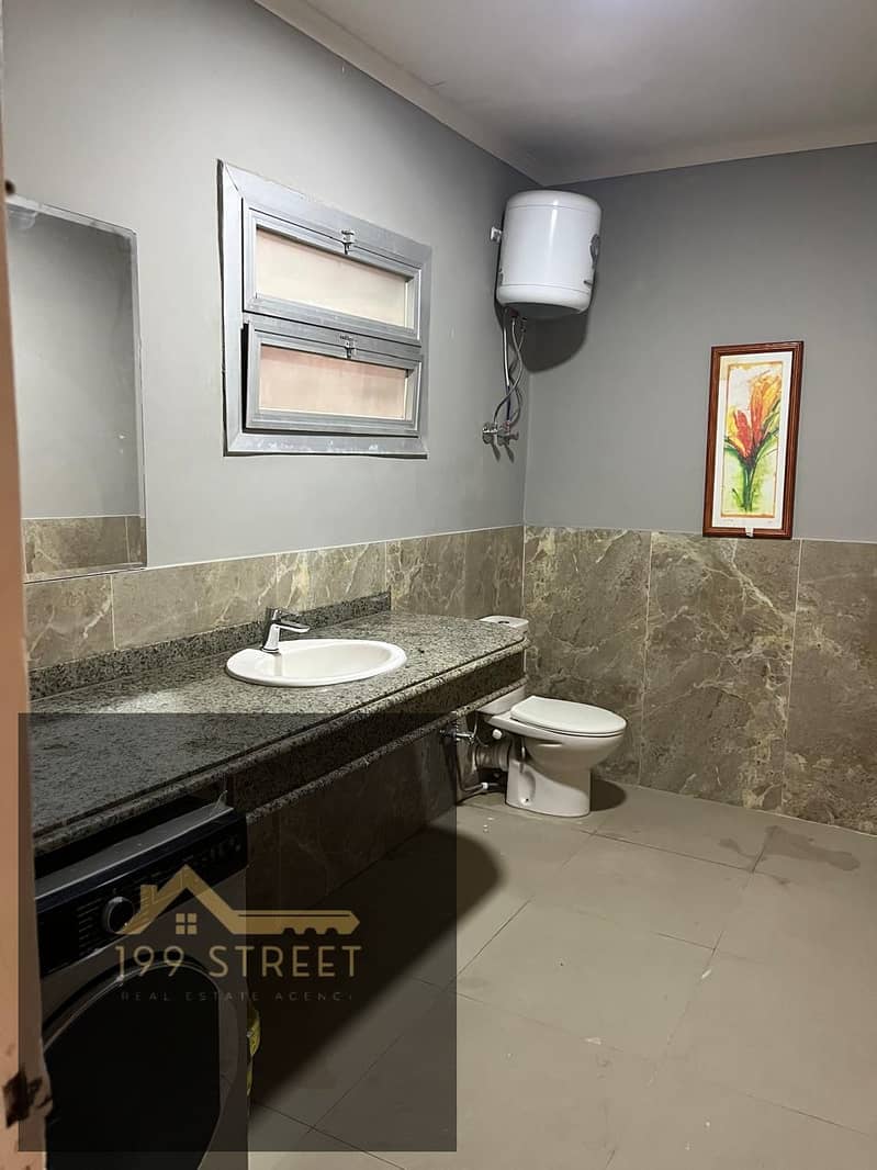 8 WhatsApp Image 2025-10-21 at 14.06. 38-2. jpeg