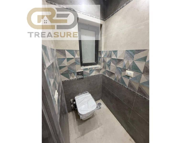 9 WhatsApp Image 2025-10-26 at 11.35. 47 PM (1). jpg