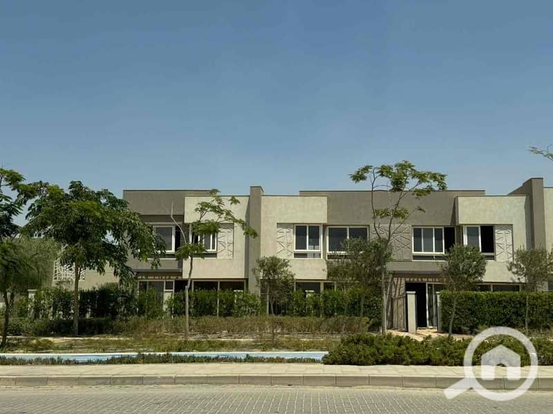 14 6a933b6b-e7fa-4362-9c6f-60843bc9dc79. jpg