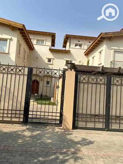 5 Bedroom Townhouse for Sale in 6th of October, Giza - c95ff34a-793a-44c8-96db-7c9594687103. jpg 5 Bedroom Townhouse for Sale in 6th of October, Giza - c95ff34a-793a-44c8-96db-7c9594687103. jpg