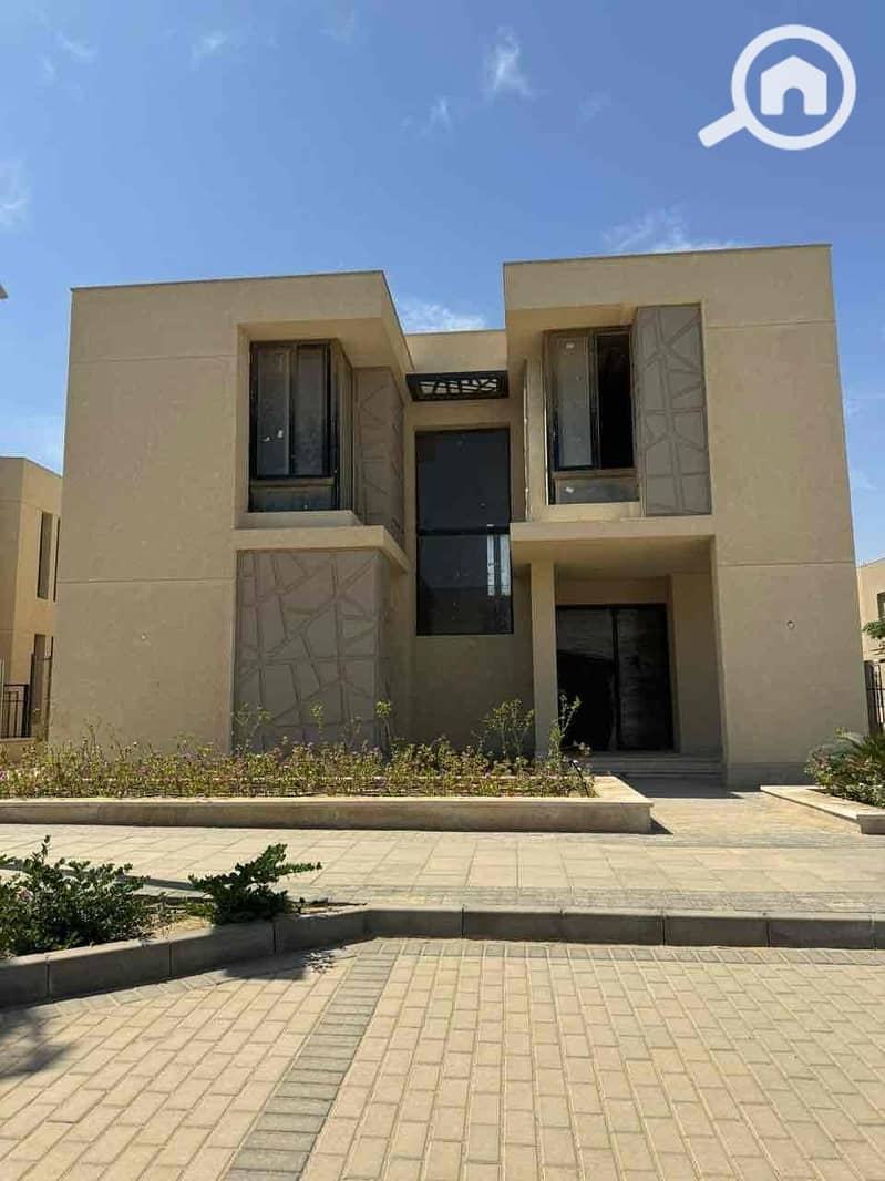 2 e841ab79-dc70-43d4-9879-af1672c051ff. jpg