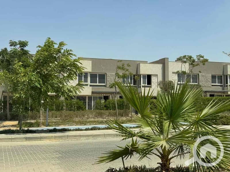 14 ff052878-1066-4ad3-b198-38d9d00ebce2. jpg