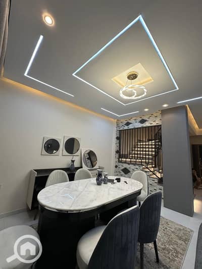 4 Bedroom Townhouse for Sale in Sheikh Zayed, Giza - WhatsApp Image 2025-10-12 at 4.37. 29 PM (2). jpeg 4 Bedroom Townhouse for Sale in Sheikh Zayed, Giza - WhatsApp Image 2025-10-12 at 4.37. 29 PM (2). jpeg