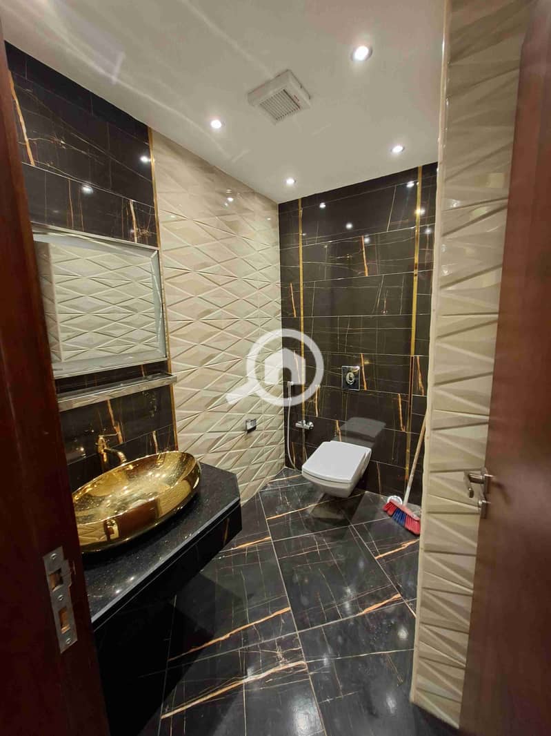 17 ٢٠٢٥١٠١٥_١٧٤٧٤٣. jpg