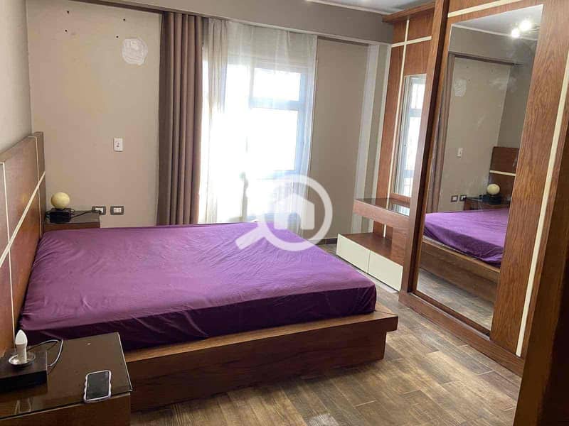 9 fe9f9581-b901-4694-a5c0-ea53221e9214. jpg