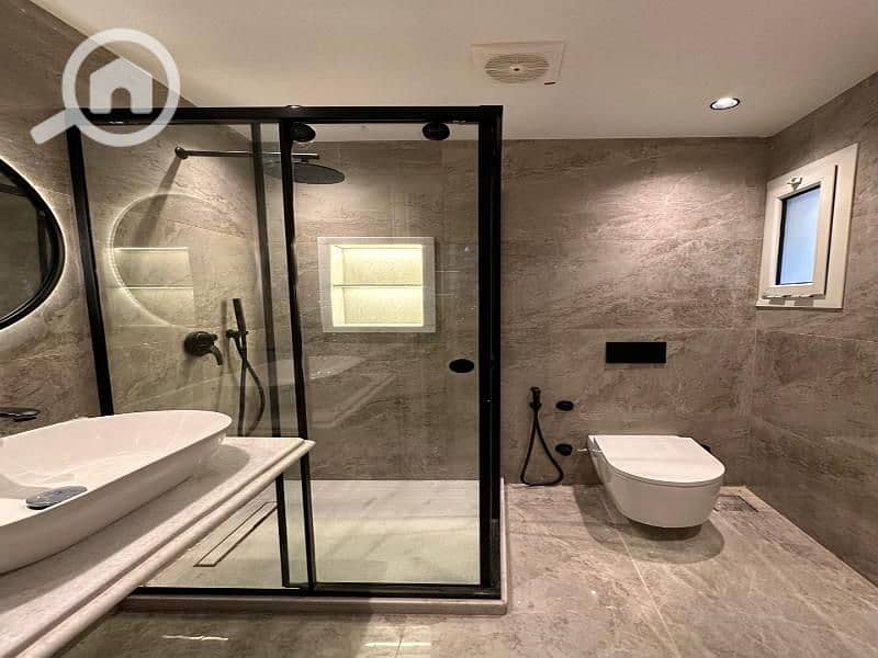 6 WhatsApp Image 2025-10-26 at 1.17. 24 AM (1). jpg