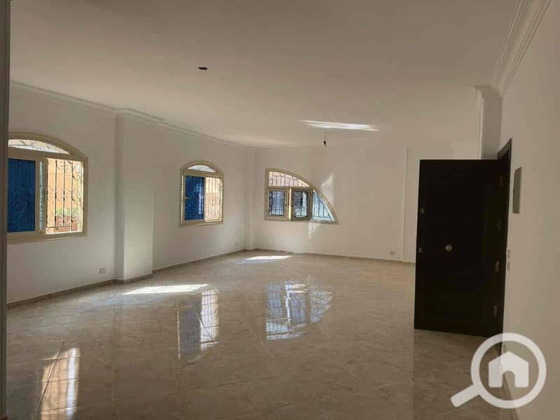 11 edda1d92-342b-439f-92d6-62d3f53db0e7. jpg