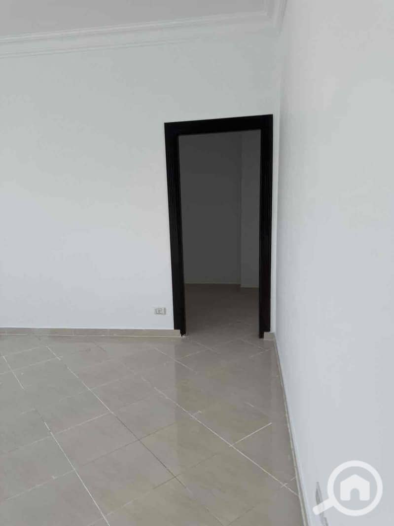 16 ddcdf86d-e754-4649-abb7-f4ce197b1283. jpg