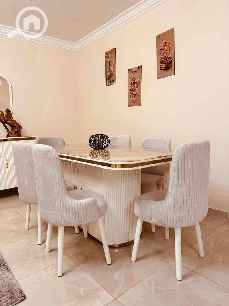 3 00037a3b-ee37-4dac-a4d8-8b940debf6e3. jpg