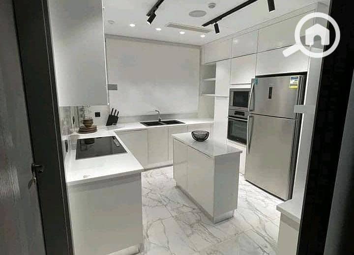 11 eb441379-c960-4143-a8e2-b920d07b8db2. jpg