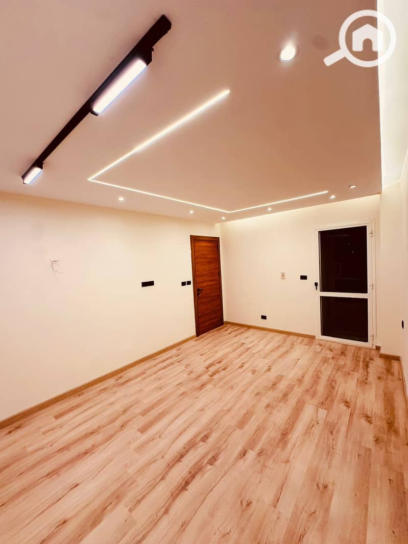 22 WhatsApp Image 2025-10-27 at 5.43. 49 AM. jpeg