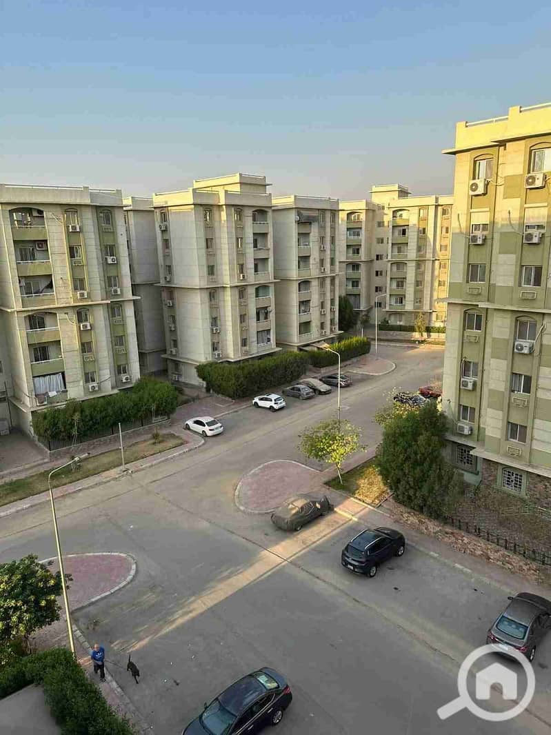 1000326687. jpg 1000326687. jpg