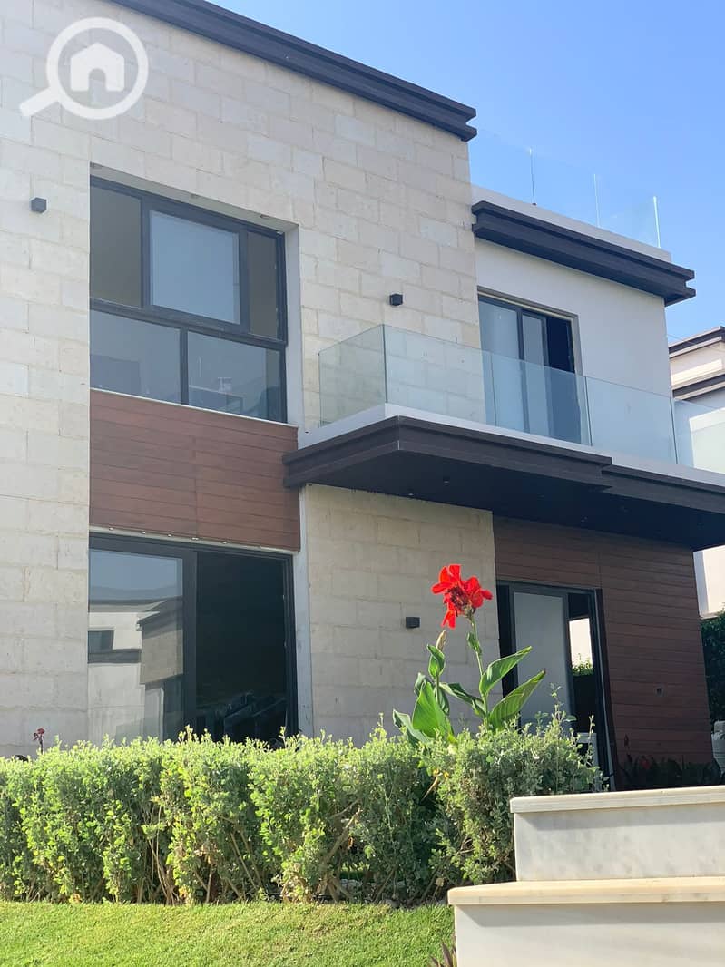 7 ede3713c-1bca-4f82-8f40-96afc2f51d94. jpg