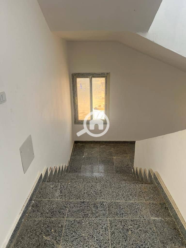 7 WhatsApp Image 2025-10-27 at 10.31. 39 AM (1). jpeg